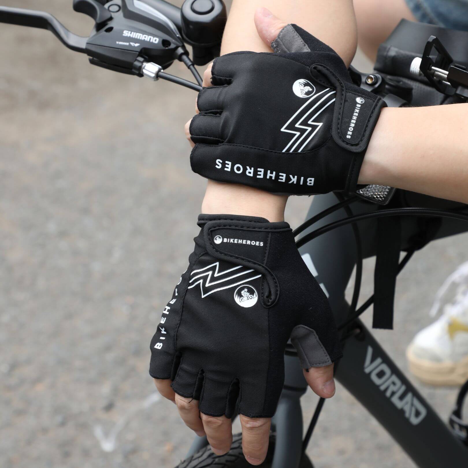 BikeHeroes® Grip Pro cycling gloves